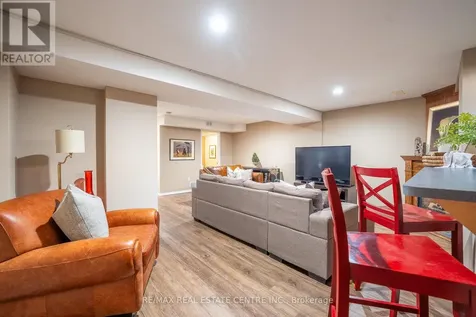 49 Elma Place Cambridge ON N3C 4E6