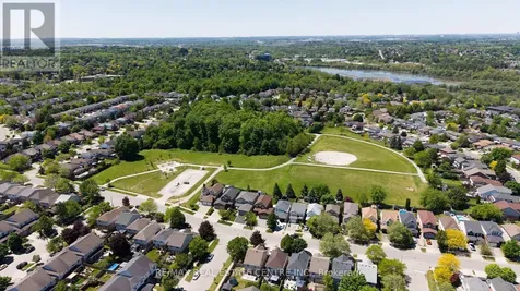 49 Elma Place Cambridge ON N3C 4E6