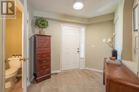 49 Elma Place Cambridge ON N3C 4E6