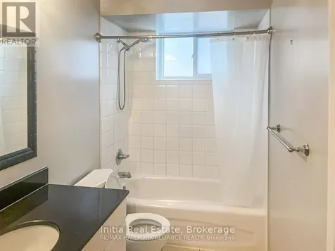 15 Grove Park Crescent Toronto (don Valley Village) ON M2J 2C7
