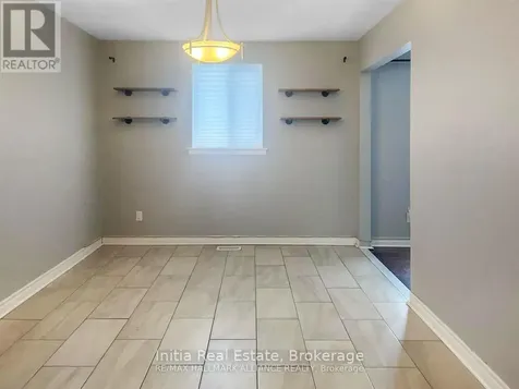 15 Grove Park Crescent Toronto (don Valley Village) ON M2J 2C7