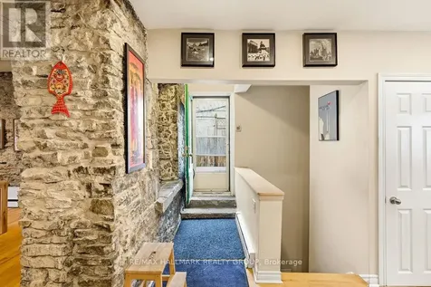 176 King Edward Avenue Ottawa ON K1N 7L5