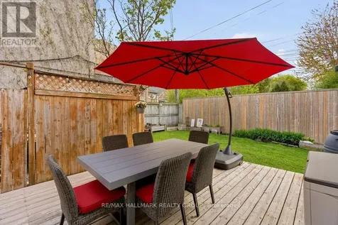 176 King Edward Avenue Ottawa ON K1N 7L5