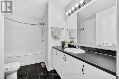 351 Gallantry Way Ottawa ON K2S 0R1