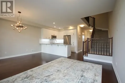 4043 Kelly Farm Drive Ottawa ON K1T 0E3