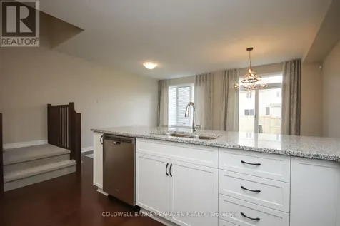 4043 Kelly Farm Drive Ottawa ON K1T 0E3