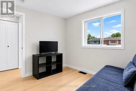 564 Seyton Drive Ottawa ON K2H 9B2