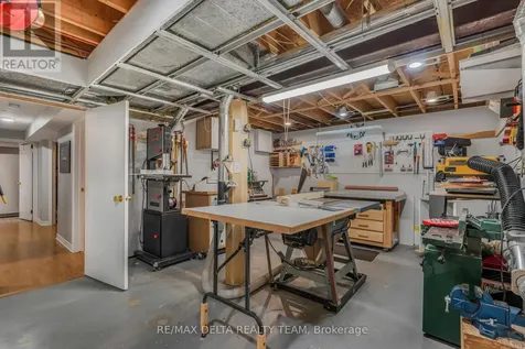 1770 Sunview Drive Ottawa ON K1C 5B2