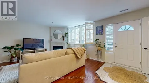 245 Cumberland Street Ottawa ON K1N 8W6