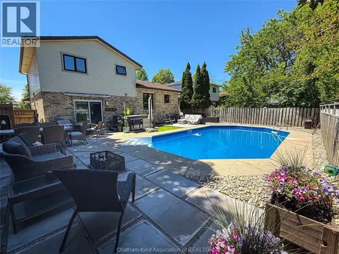 23 Argyle Crescent Chatham ON N7L 4T7