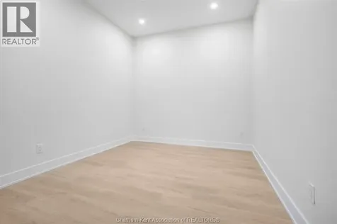 153 King Street Chatham ON N7M 1E4