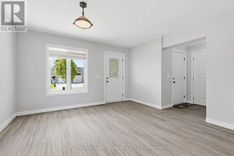645 Davidson Avenue South North Perth (listowel) ON N4W 0G7