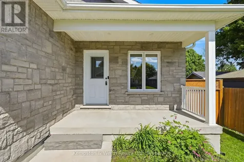 645 Davidson Avenue South North Perth (listowel) ON N4W 0G7