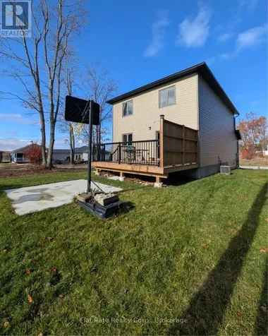 38 Payette Drive Penetanguishene ON L9M 1H5