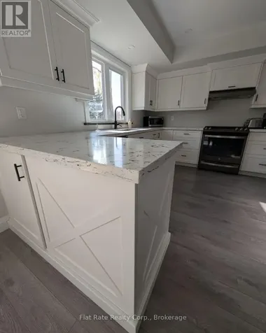 38 Payette Drive Penetanguishene ON L9M 1H5