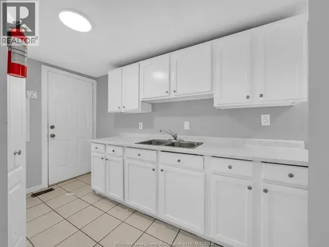1153 University Avenue East Windsor ON N9A 3A5