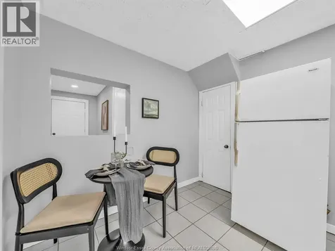 1153 University Avenue East Windsor ON N9A 3A5