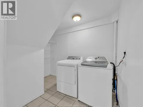 1153 University Avenue East Windsor ON N9A 3A5