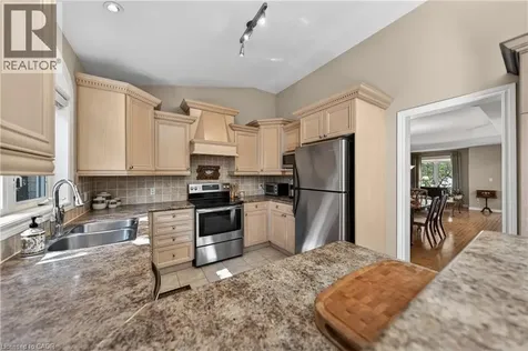 211 Mcnichol Drive Cambridge ON N1P 1J3