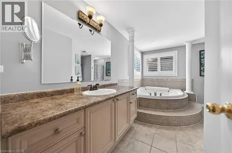 211 Mcnichol Drive Cambridge ON N1P 1J3