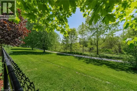 211 Mcnichol Drive Cambridge ON N1P 1J3