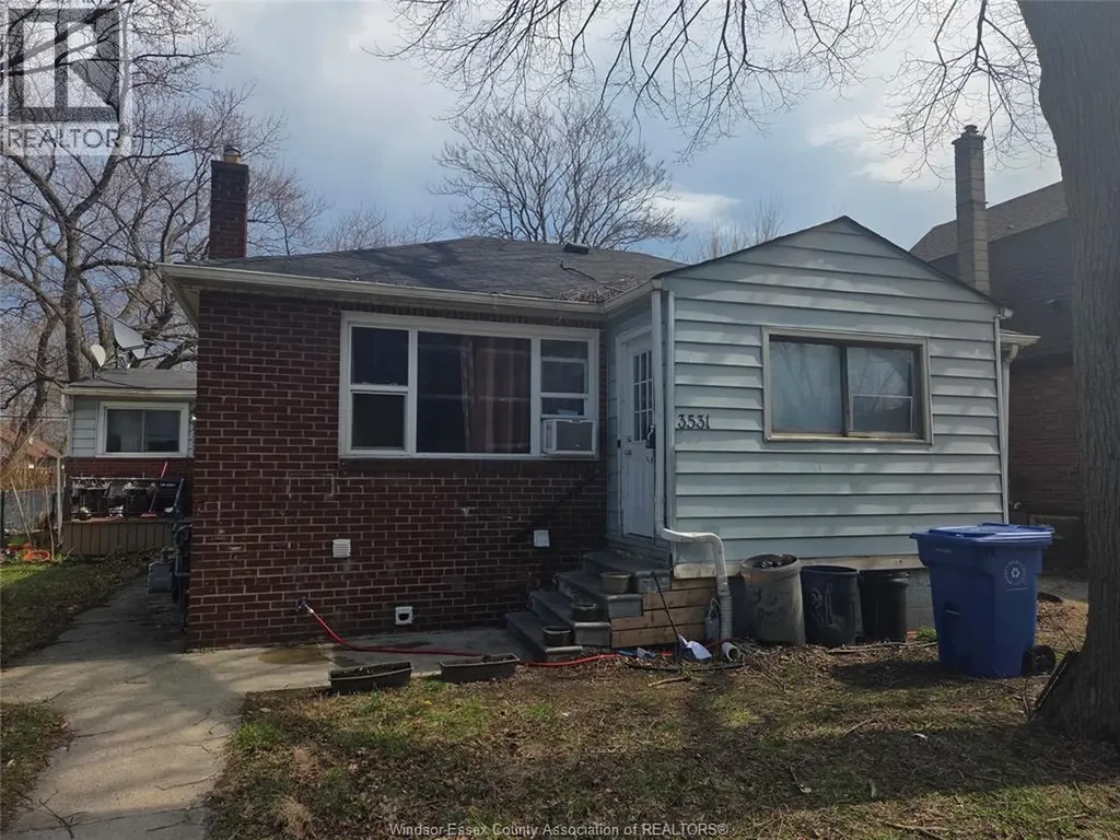 3531 Peter Street Windsor ON N9C 1J6