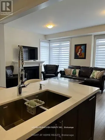 7 Griffith Street West Aurora ON L4G 7B6