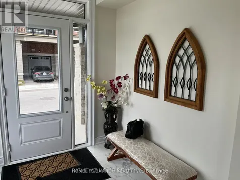 7 Griffith Street West Aurora ON L4G 7B6