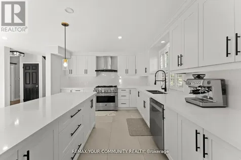 1645 Acorn Lane Pickering ON L1Y 1A7