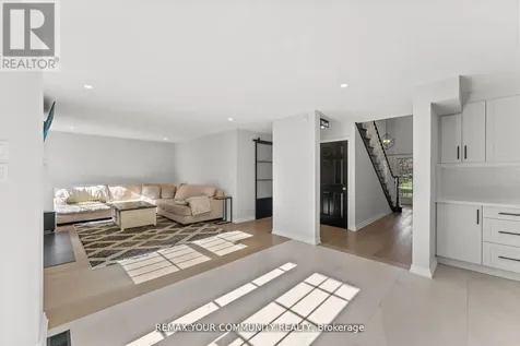 1645 Acorn Lane Pickering ON L1Y 1A7