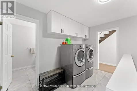 1645 Acorn Lane Pickering ON L1Y 1A7