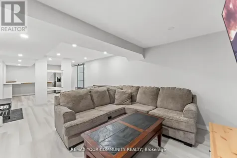 1645 Acorn Lane Pickering ON L1Y 1A7