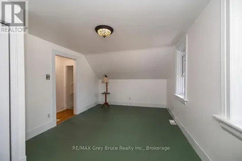 1809 3rd Avenue West Owen Sound ON N4K 4R7
