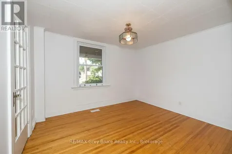 1809 3rd Avenue West Owen Sound ON N4K 4R7