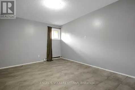 3445 Uplands Drive Ottawa ON K1V 9N5