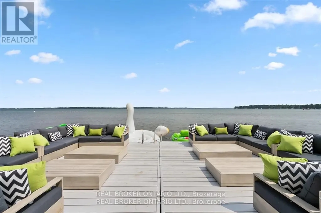 943 Barry Avenue Innisfil ON L0L 1W0