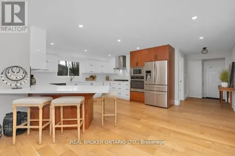 943 Barry Avenue Innisfil ON L0L 1W0
