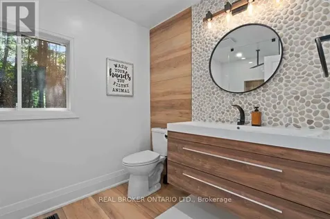 943 Barry Avenue Innisfil ON L0L 1W0