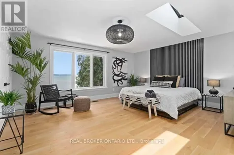 943 Barry Avenue Innisfil ON L0L 1W0