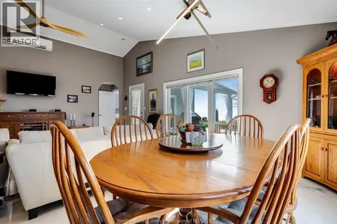 952 Hiawatha Beach Wheatley ON N0P 2P0