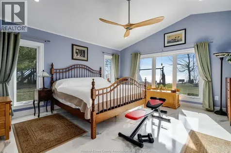 952 Hiawatha Beach Wheatley ON N0P 2P0