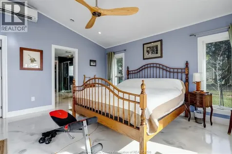 952 Hiawatha Beach Wheatley ON N0P 2P0