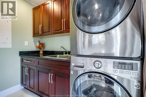 952 Hiawatha Beach Wheatley ON N0P 2P0