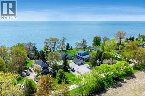 952 Hiawatha Beach Wheatley ON N0P 2P0