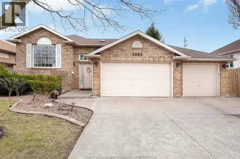 3888 Aristotle Crescent Windsor ON N9G 2N9