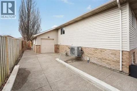3888 Aristotle Crescent Windsor ON N9G 2N9