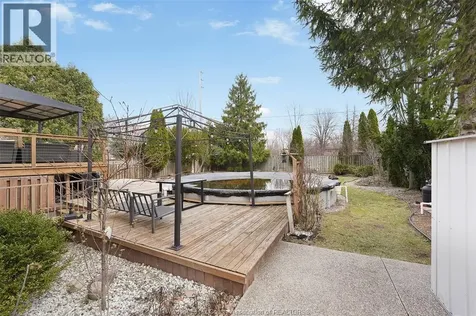 3888 Aristotle Crescent Windsor ON N9G 2N9