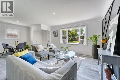 3414 Dominion Avenue Windsor ON N9E 2N7