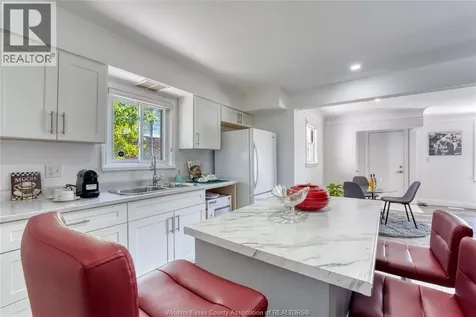 3414 Dominion Avenue Windsor ON N9E 2N7