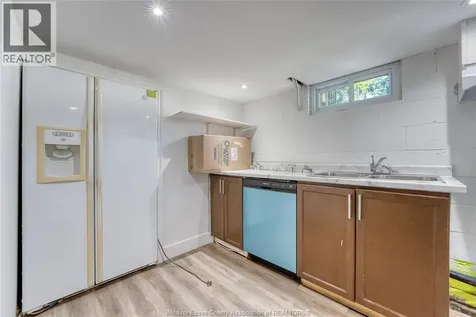 3414 Dominion Avenue Windsor ON N9E 2N7